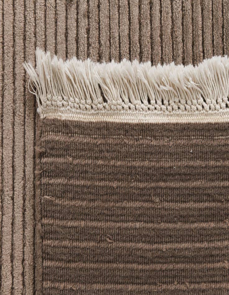 Detail image of  9' 9 x 13' 3  Hand Knotted Darya Wool Rug