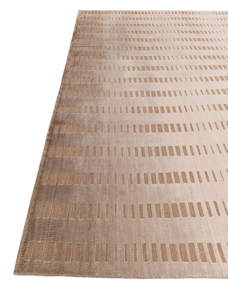 Detail image of  6' 5 x 9' 8  Hand Knotted Darya Wool Rug