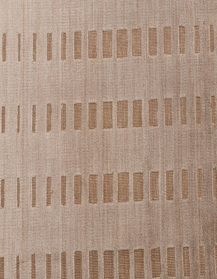 Detail image of  6' 5 x 9' 8  Hand Knotted Darya Wool Rug