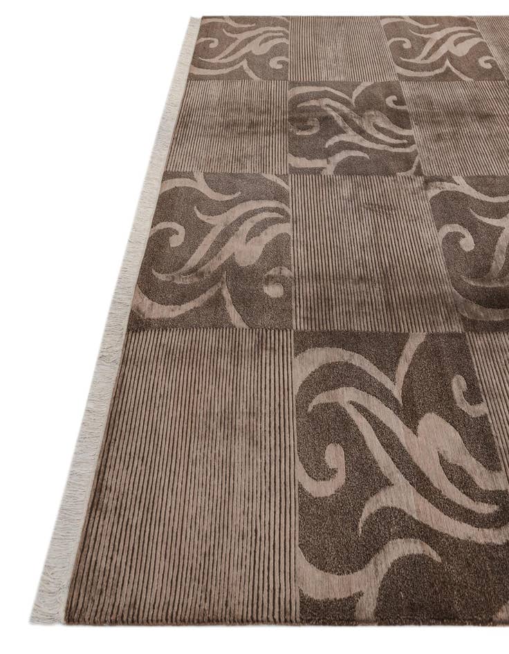 Detail image of  6' 8 x 9' 10  Hand Knotted Darya Wool Rug