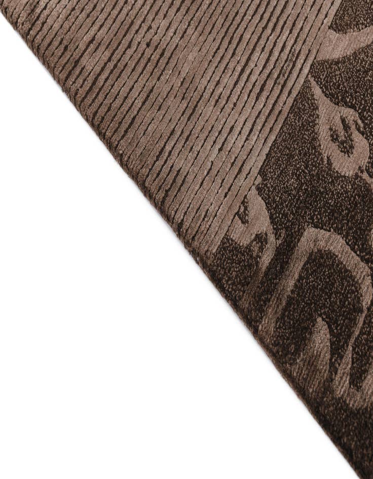 Detail image of  6' 9 x 10' 1  Hand Knotted Darya Wool Rug