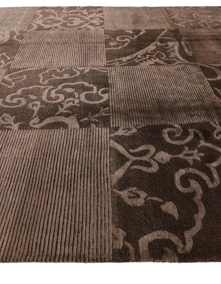 Detail image of  6' 9 x 10'  Hand Knotted Darya Wool Rug