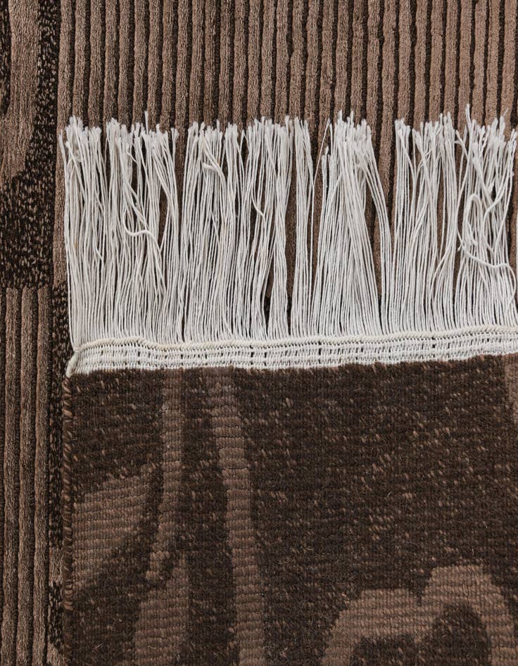 Detail image of  6' 9 x 10'  Hand Knotted Darya Wool Rug