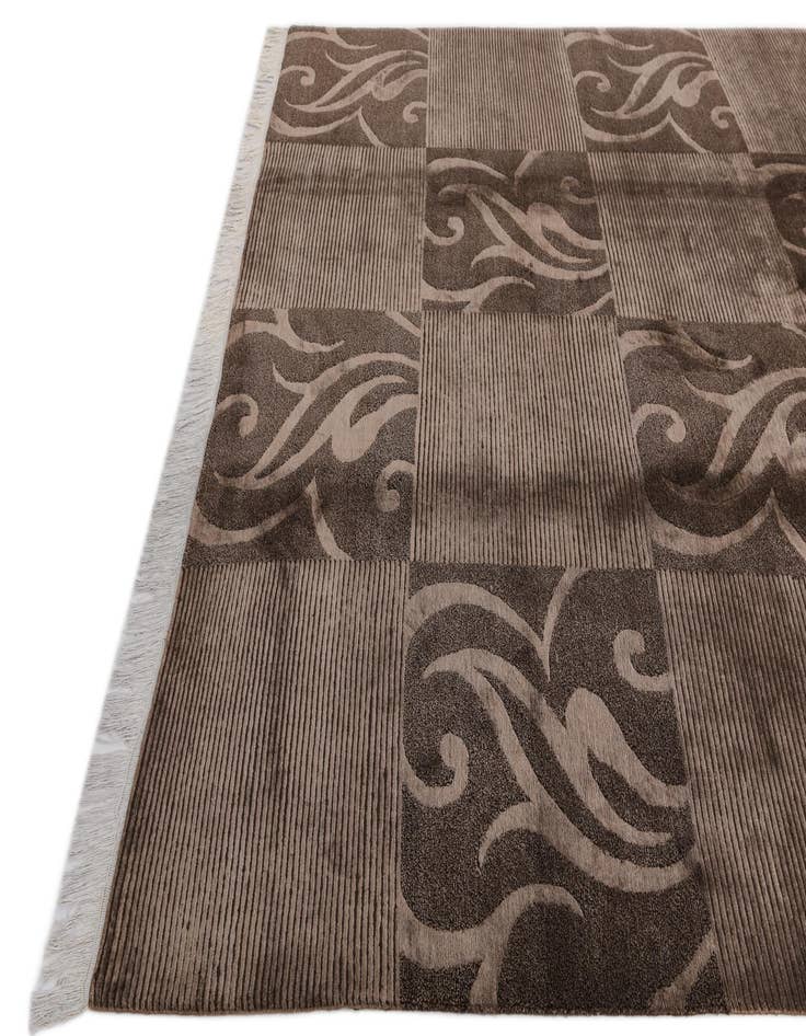 Detail image of  6' 8 x 10'  Hand Knotted Darya Wool Rug