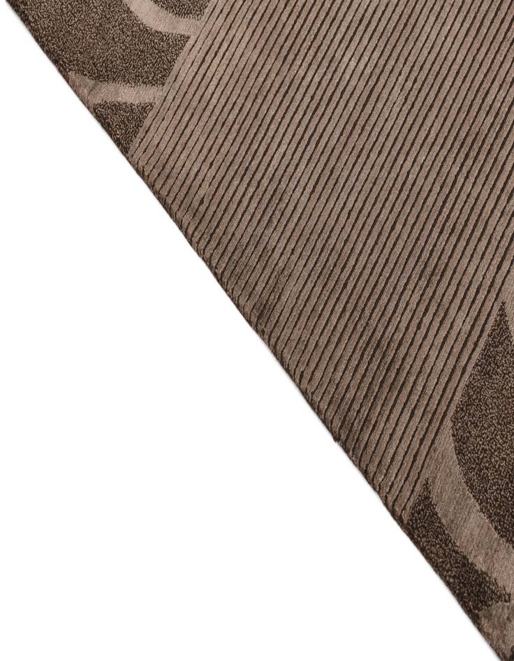 Detail image of  6' 8 x 10'  Hand Knotted Darya Wool Rug