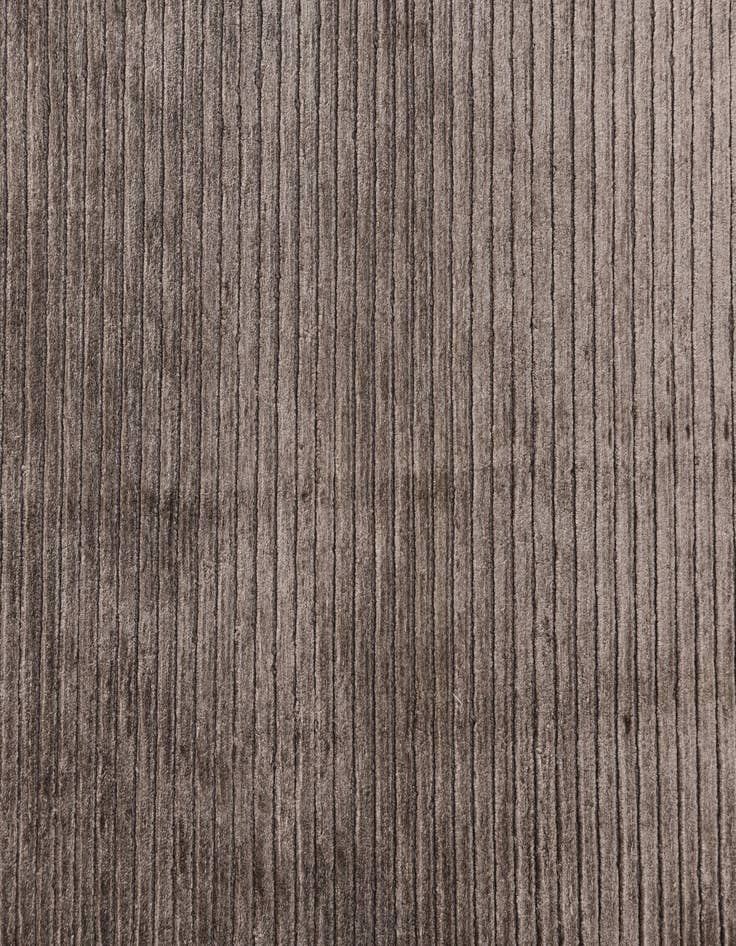 Detail image of  6' 6 x 9' 10  Hand Knotted Darya Wool Rug