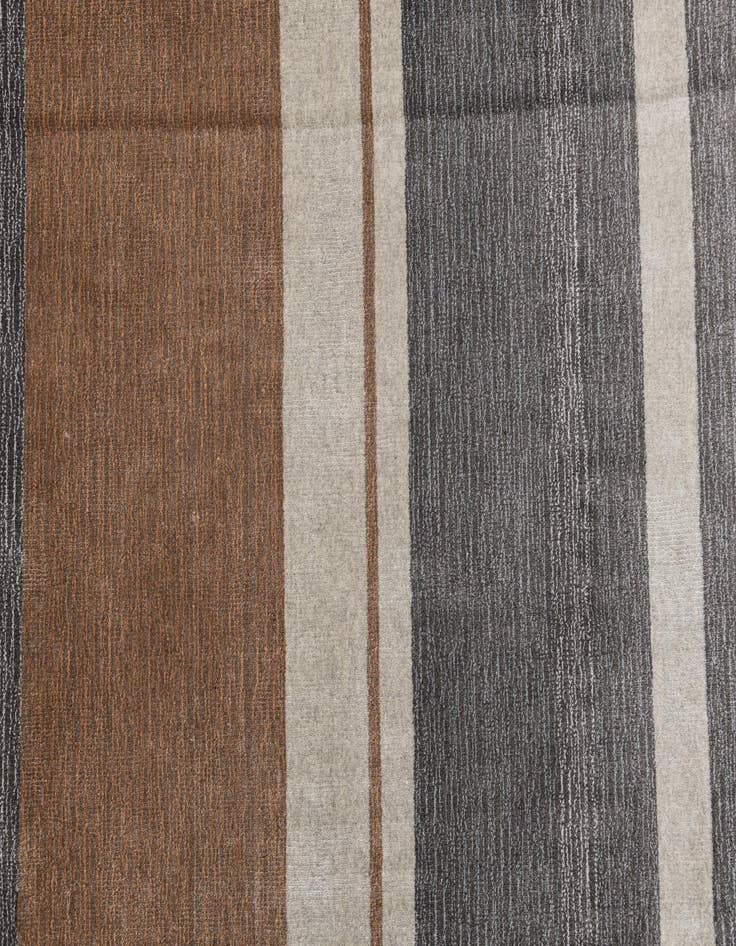 Detail image of  6' 7 x 9' 9  Hand Knotted Darya Wool Rug