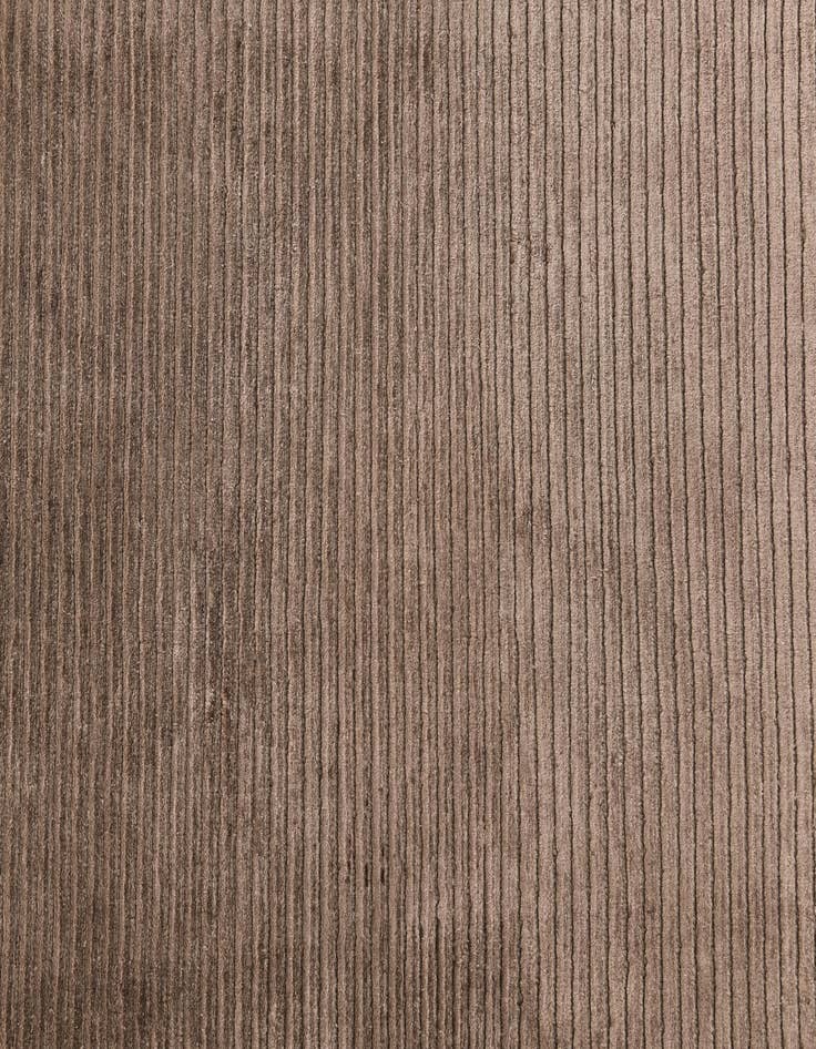 Detail image of  6' 6 x 9' 10  Hand Knotted Darya Wool Rug