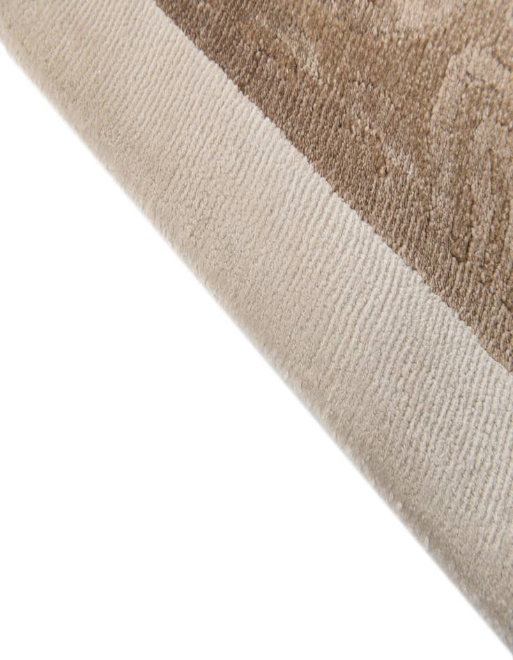 Detail image of  6' 11 x 10' 2  Hand Knotted Darya Wool Rug