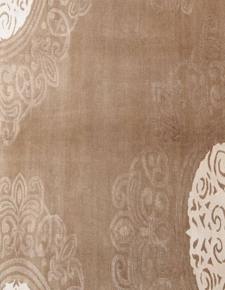 Detail image of  6' 11 x 10' 2  Hand Knotted Darya Wool Rug