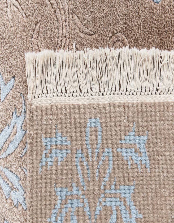 Detail image of  6' 7 x 9' 6  Hand Knotted Darya Wool Rug