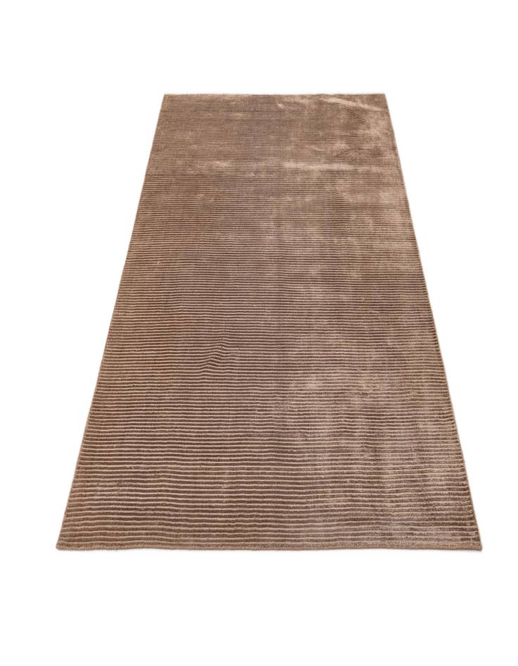 Detail image of  4' 11 x 6' 9  Hand Knotted Darya Wool Rug