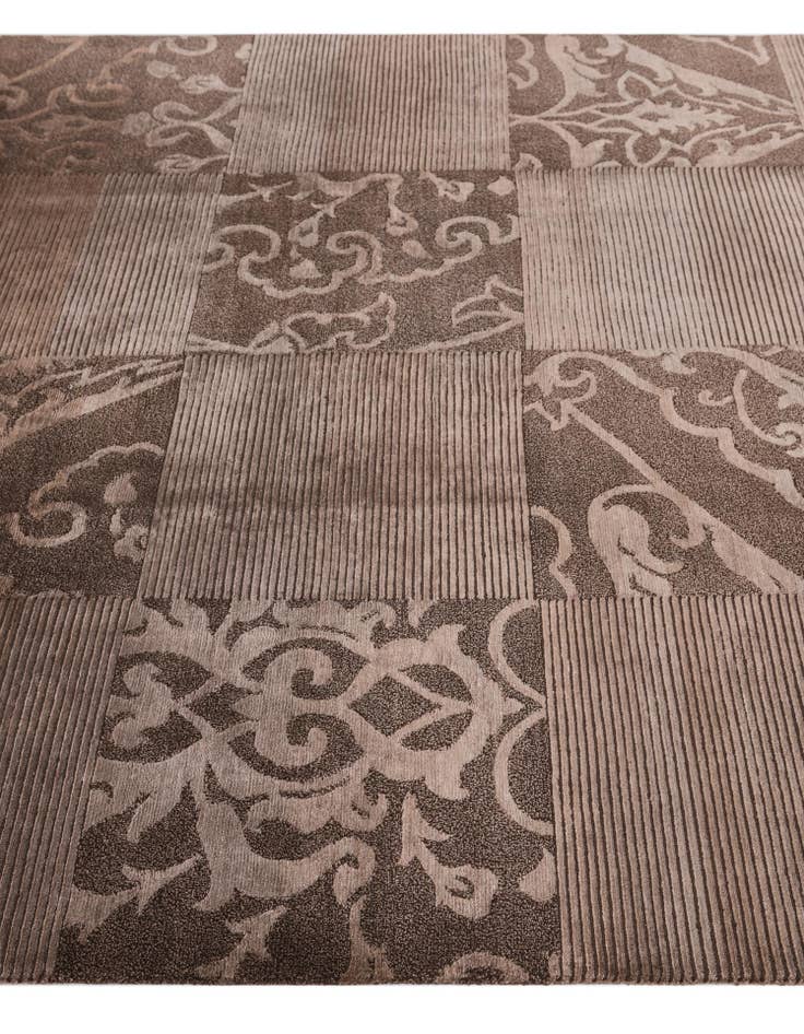 Detail image of  5' 11 x 8'  Hand Knotted Darya Wool Rug