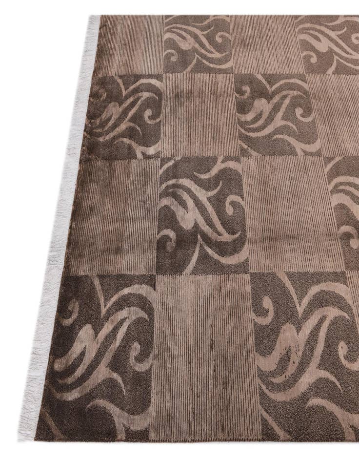 Detail image of  5' 9 x 7' 10  Hand Knotted Darya Wool Rug