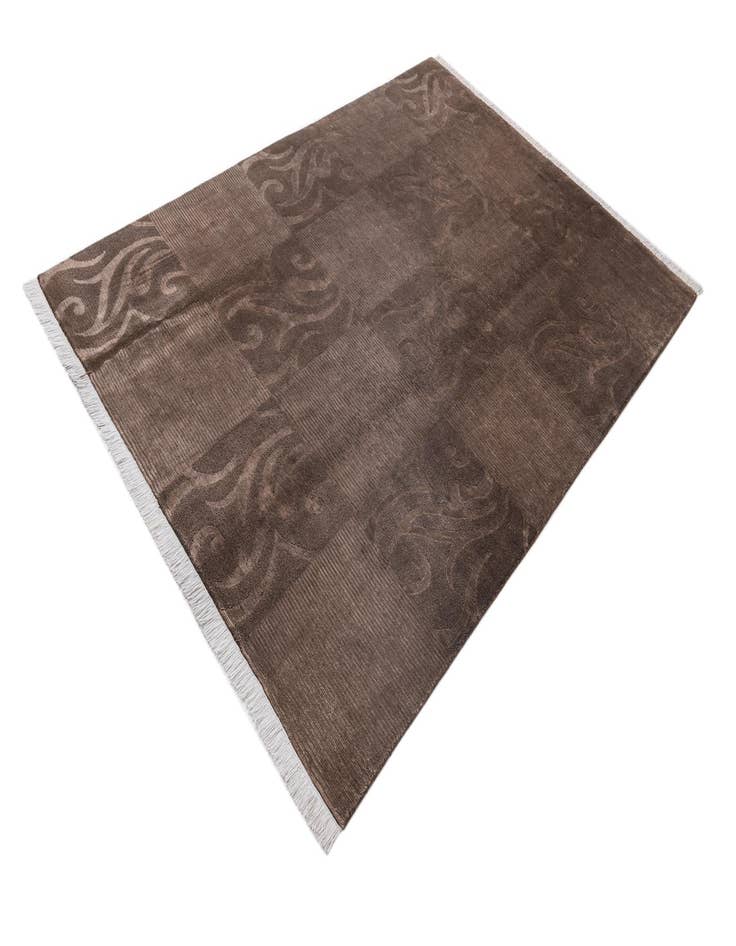 Detail image of  5' 8 x 8' Darya Rug