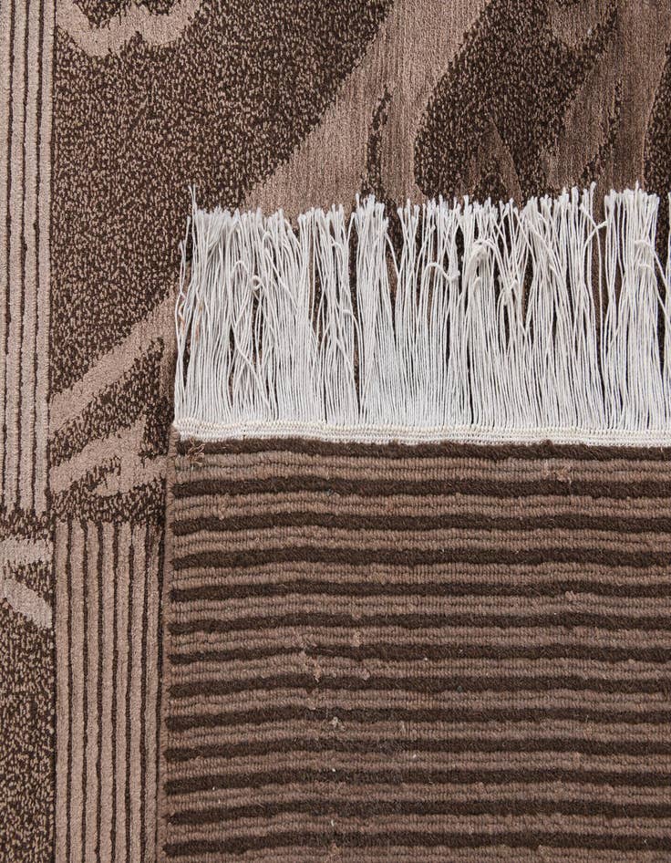Detail image of  5' 10 x 8' 1 Darya Rug