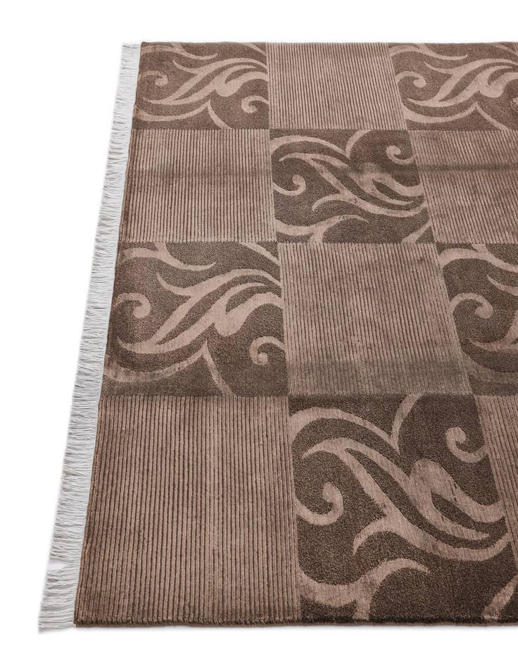 Detail image of  5' 8 x 8' Darya Rug