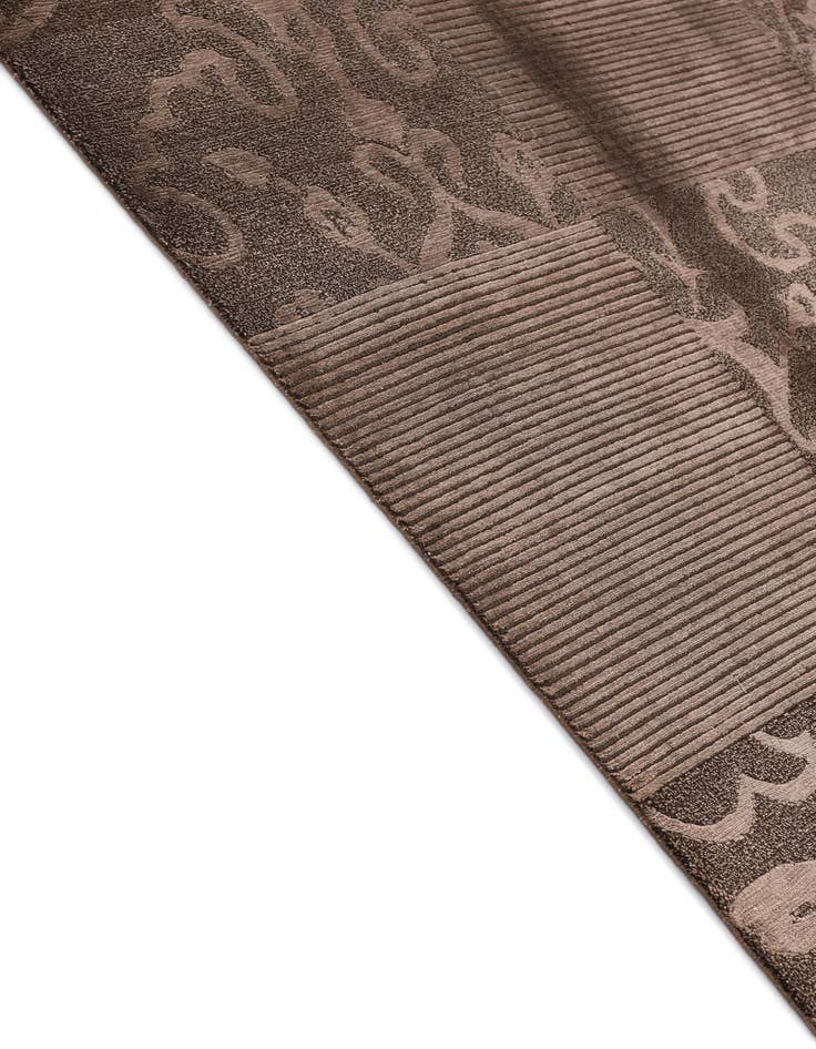 Detail image of  5' 8 x 8' 1 Darya Rug