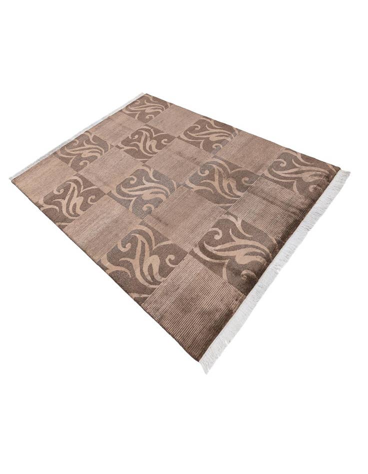 Detail image of  5' 8 x 8' 2 Darya Rug