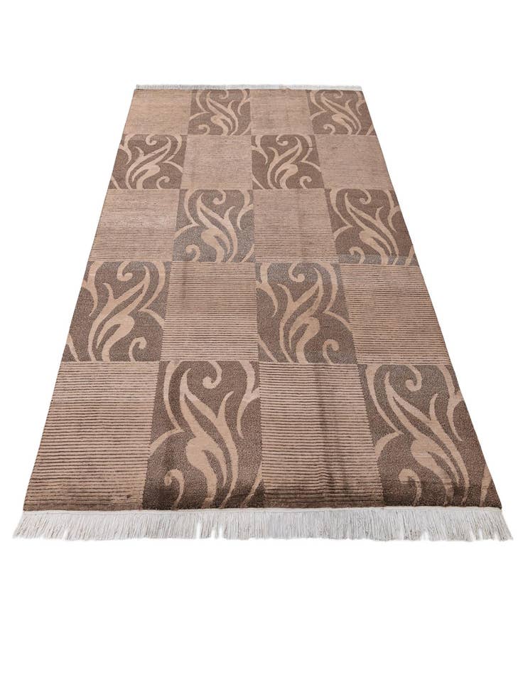 Detail image of  5' 8 x 8' 2 Darya Rug