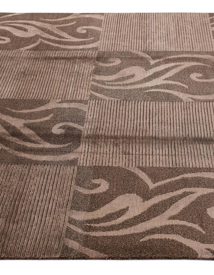 Detail image of  5' 8 x 8' 2 Darya Rug