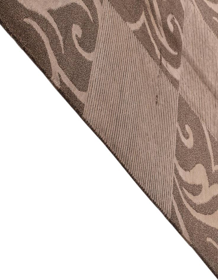 Detail image of  5' 8 x 8' 2 Darya Rug
