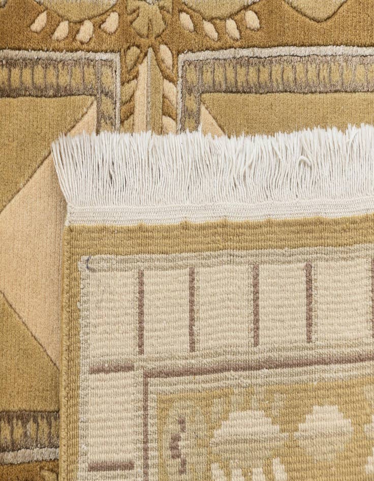 Detail image of  3' x 4' 11  Hand Knotted Darya Wool Rug
