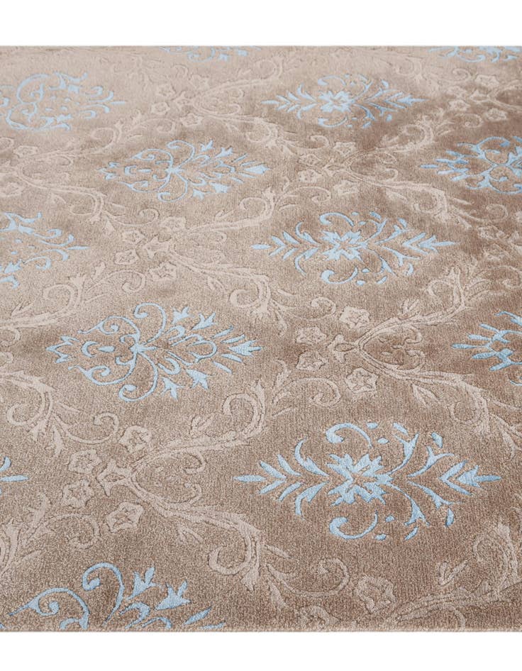 Detail image of  5' 7 x 7' 9  Hand Knotted Darya Wool Rug