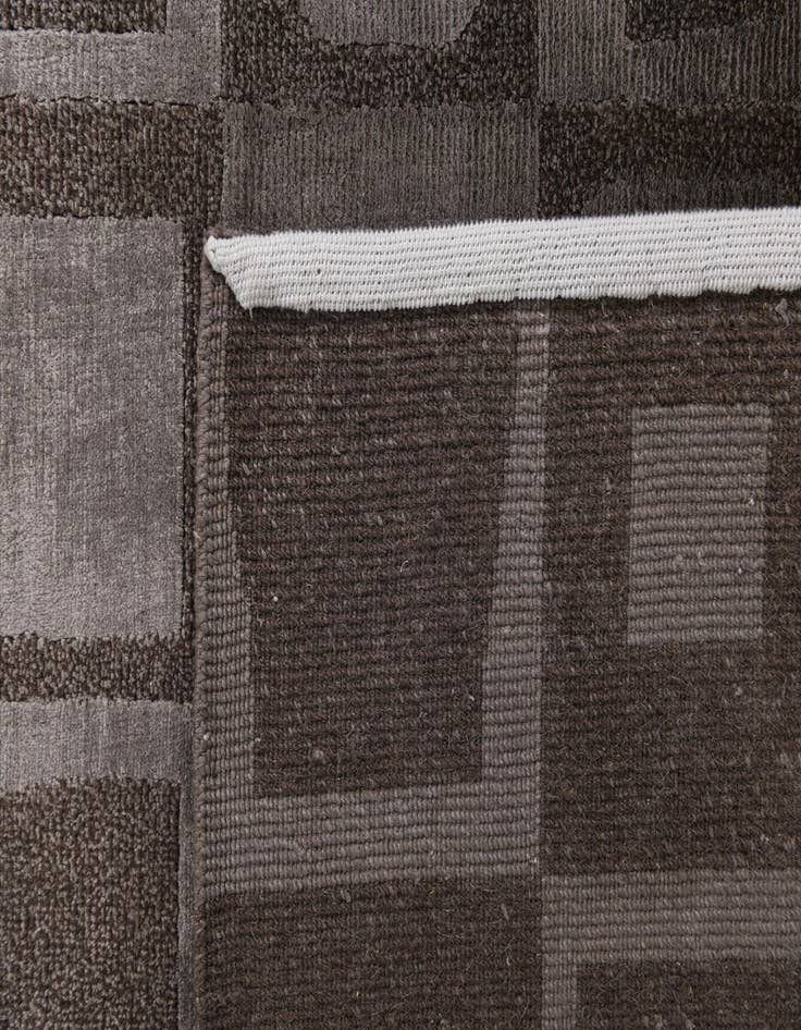 Detail image of  5' 9 x 8' 2  Hand Knotted Darya Wool Rug