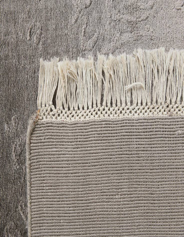 Detail image of  5' 7 x 7' 9  Hand Knotted Darya Wool Rug
