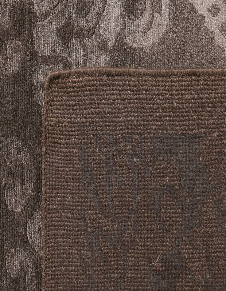 Detail image of  5' 9 x 7' 10  Hand Knotted Darya Wool Rug