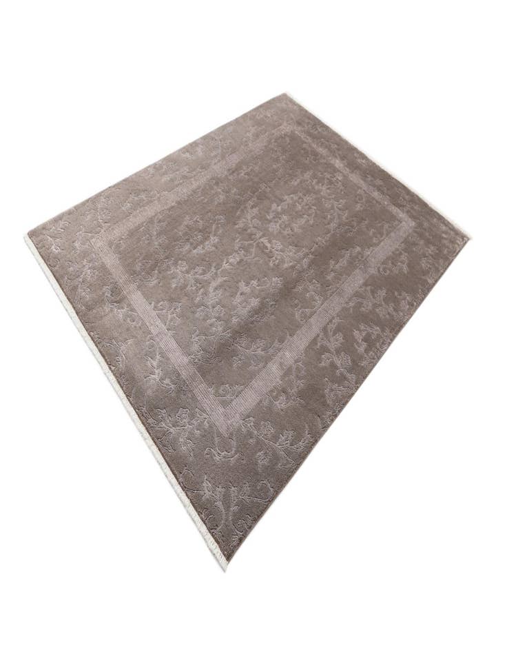 Detail image of  5' 7 x 8'  Hand Knotted Darya Wool Rug