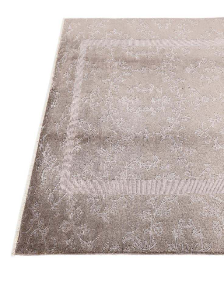 Detail image of  5' 7 x 8'  Hand Knotted Darya Wool Rug