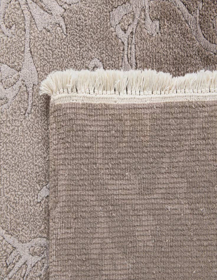 Detail image of  5' 7 x 8'  Hand Knotted Darya Wool Rug
