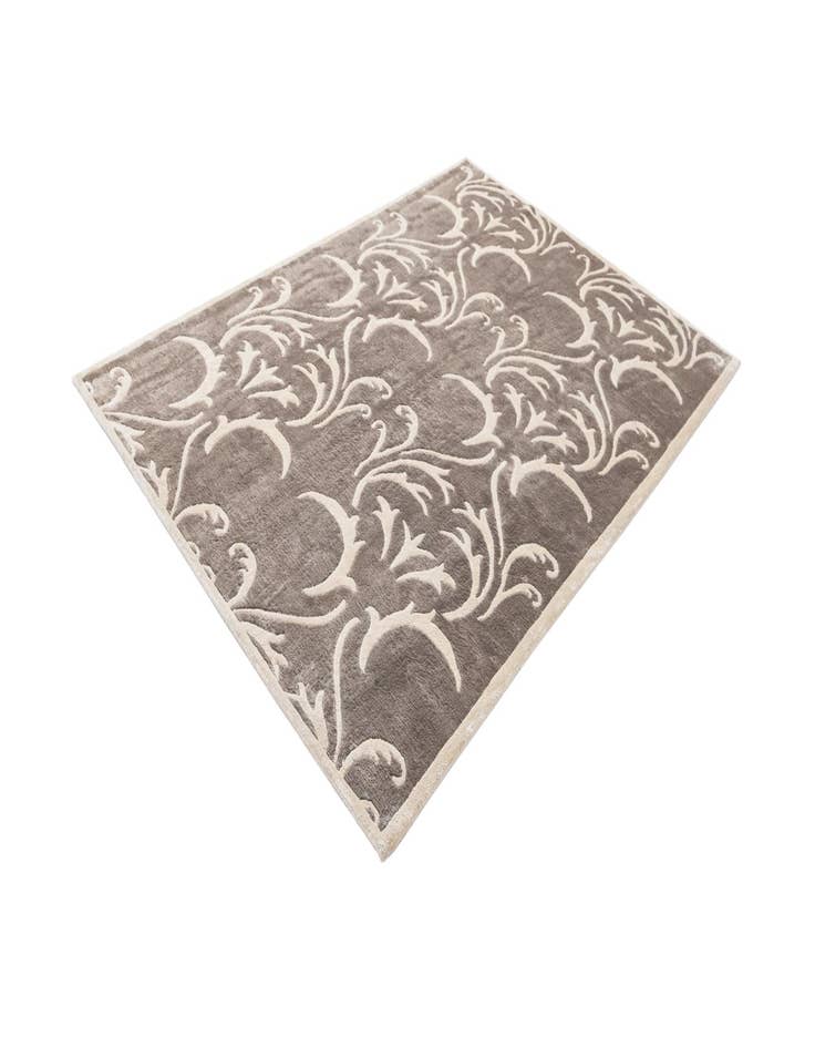 Detail image of  5' 9 x 7' 10  Hand Knotted Darya Wool Rug