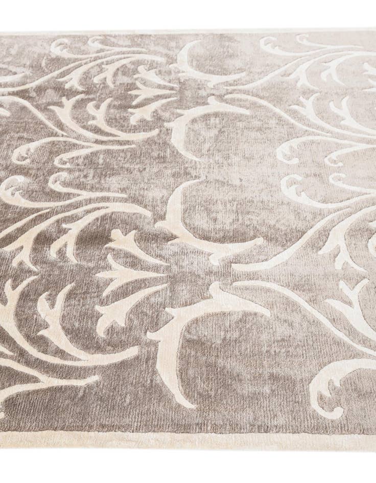 Detail image of  5' 9 x 7' 10  Hand Knotted Darya Wool Rug