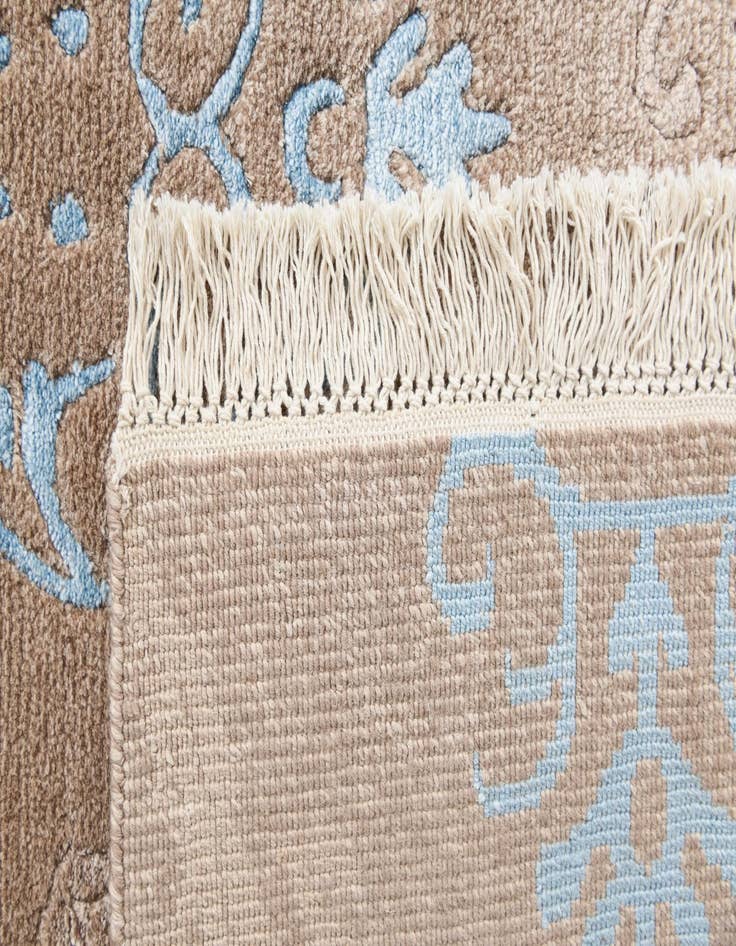 Detail image of  5' 6 x 7' 10  Hand Knotted Darya Wool Rug