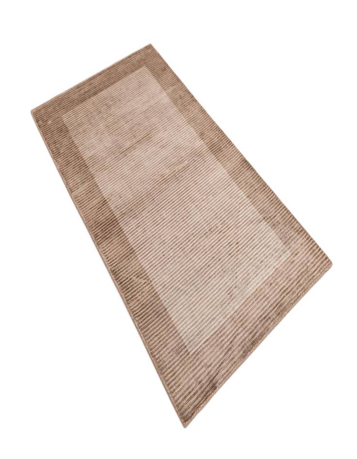 Detail image of  2' 8 x 4' 11  Hand Knotted Darya Wool Rug