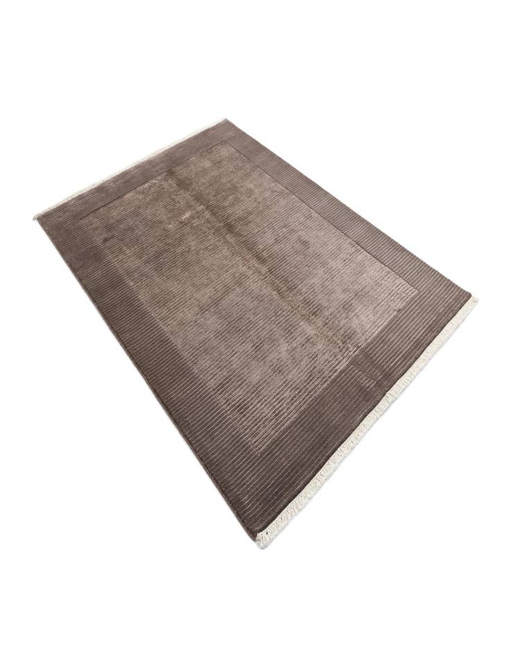 Detail image of  4' 10 x 6' 7 Darya Rug