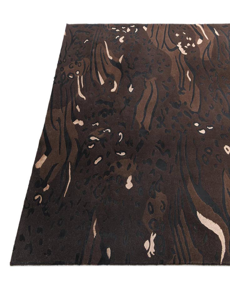 Detail image of  5' 9 x 8' Darya Rug