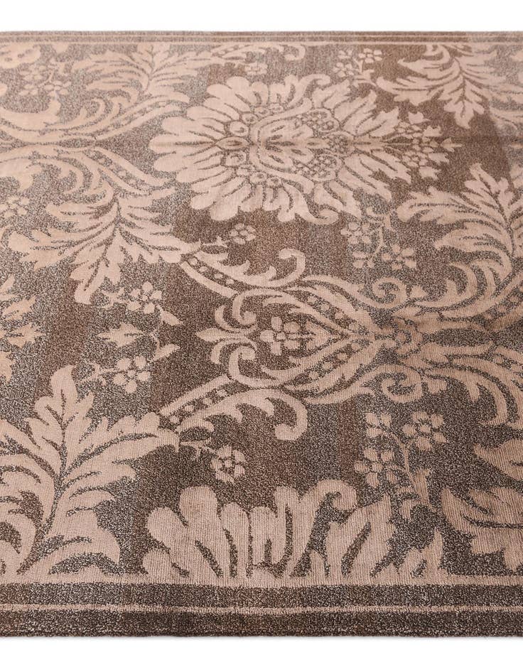 Detail image of  5' 9 x 8' Darya Rug