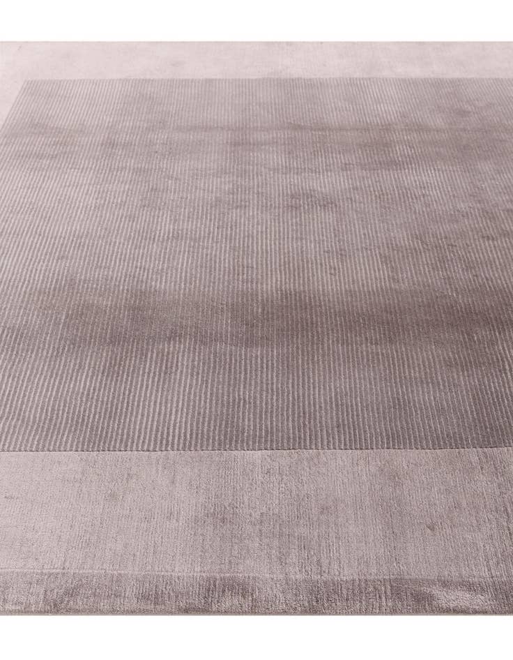 Detail image of  6' 8 x 9' 10  Hand Knotted Darya Wool Rug