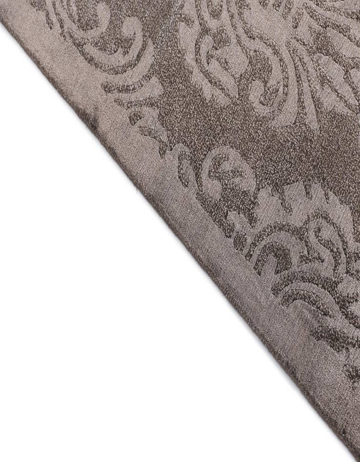 Detail image of  5' 7 x 8' Darya Rug