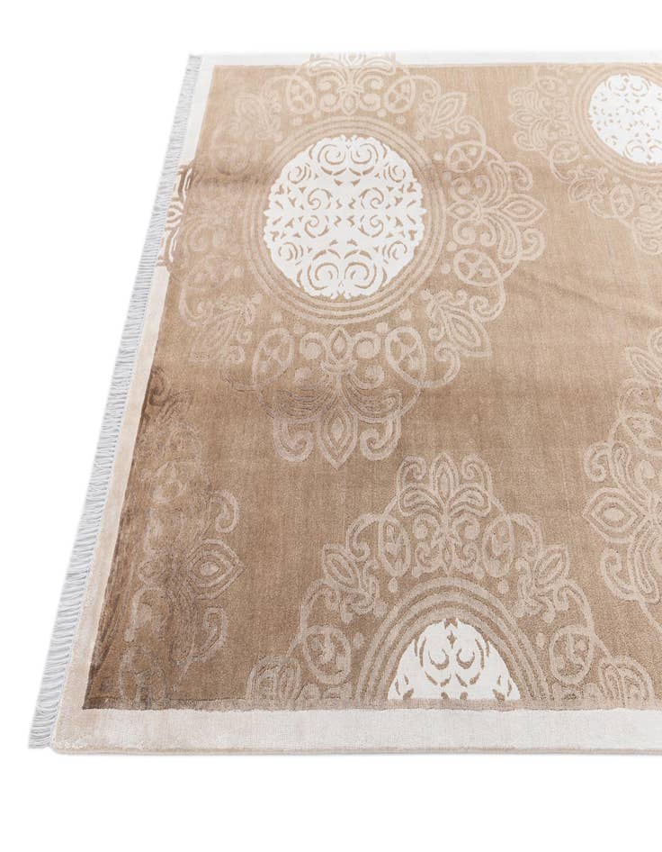 Detail image of  5' 9 x 8'  Hand Knotted Darya Wool Rug