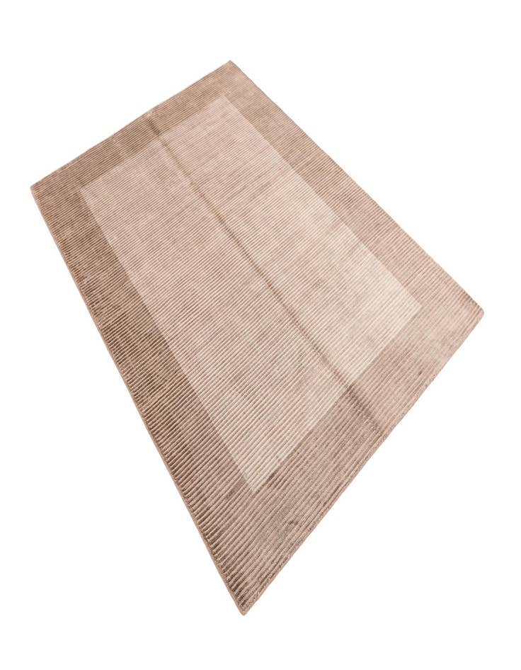 Detail image of  4' x 5' 9 Darya Rug