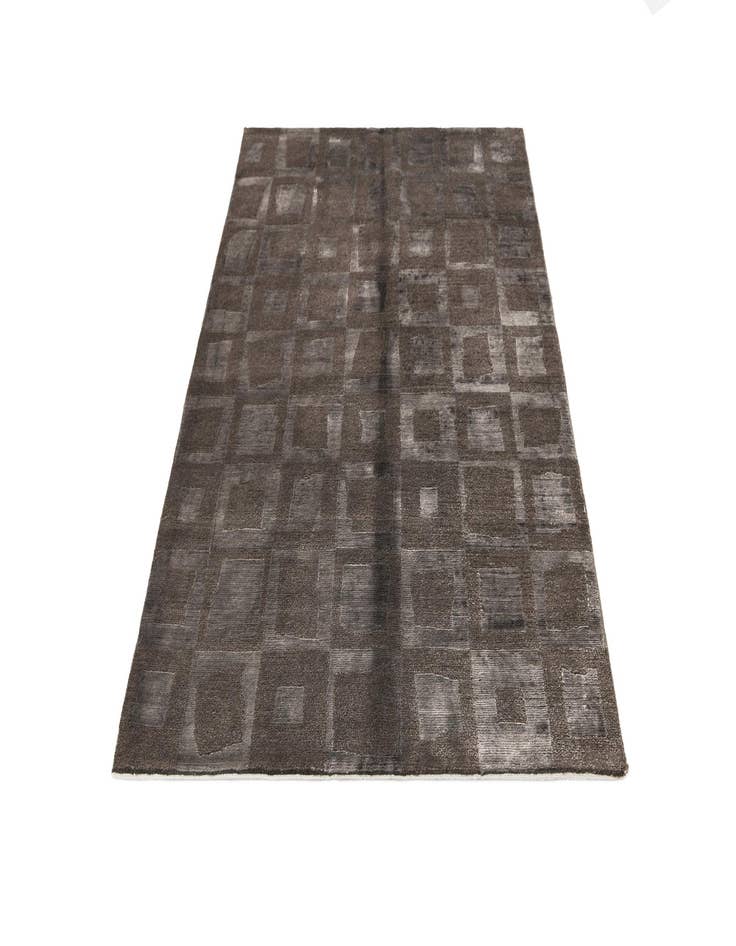 Detail image of  3' 11 x 6' Darya Rug