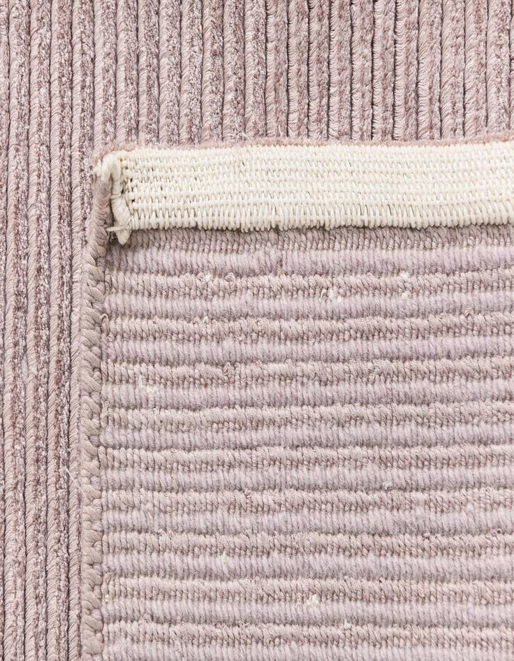 Detail image of  4' x 5' 9 Darya Rug