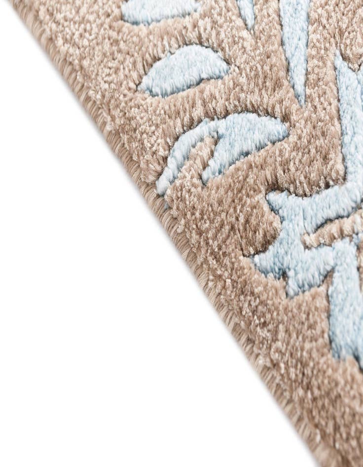 Detail image of  4' 3 x 6' 4 Darya Rug