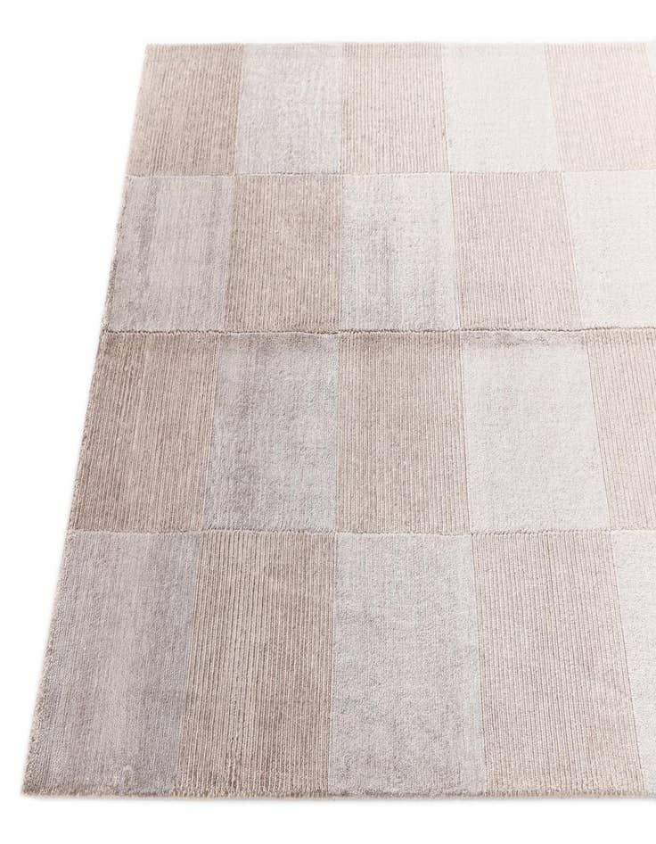 Detail image of  4' x 6' 1 Darya Rug