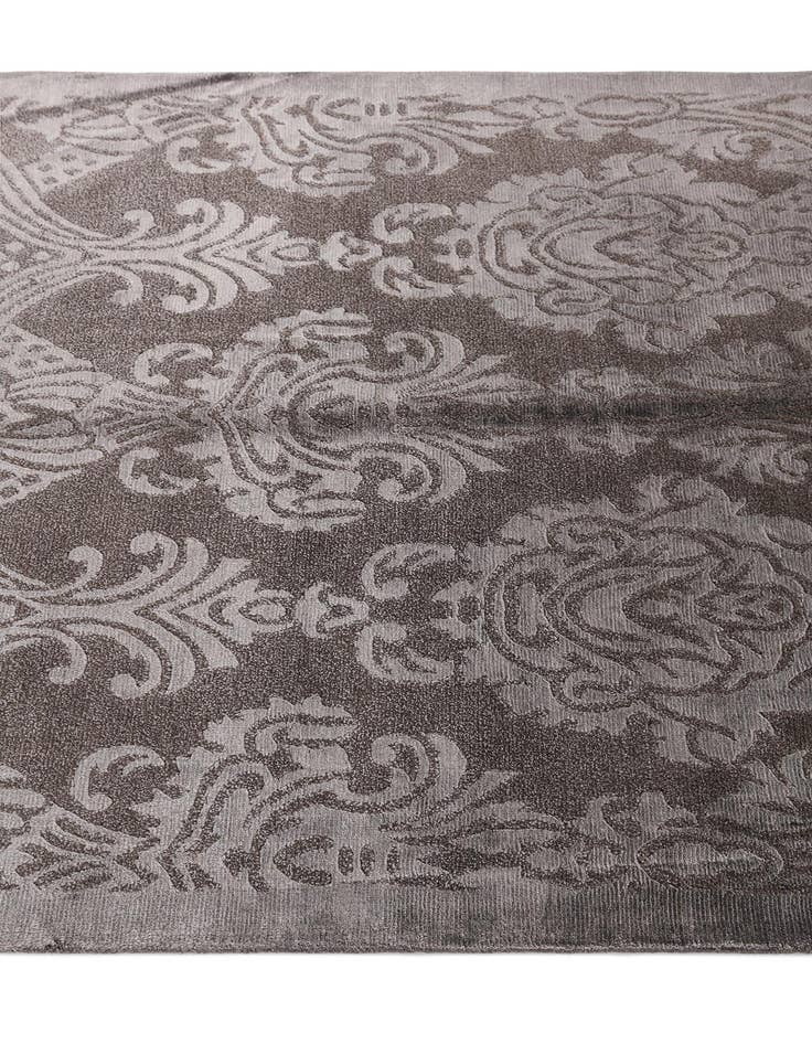 Detail image of  4' 1 x 6' Darya Rug